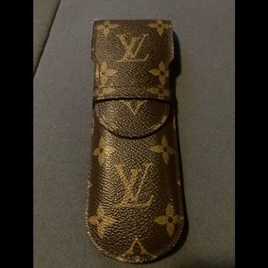 AUTHENTIC MONOGRAM LOUIS VUITTON EYEGLASS CASE.